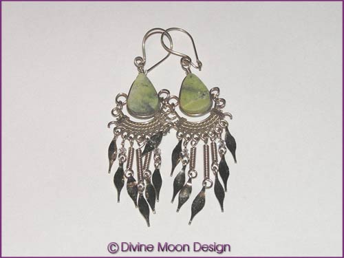 Peruvian Alpaca Silver Crystal EARRINGS LS7) - Serpentine