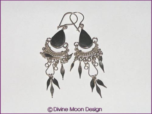 Peruvian Alpaca Silver Crystal EARRINGS TR3) - Onyx